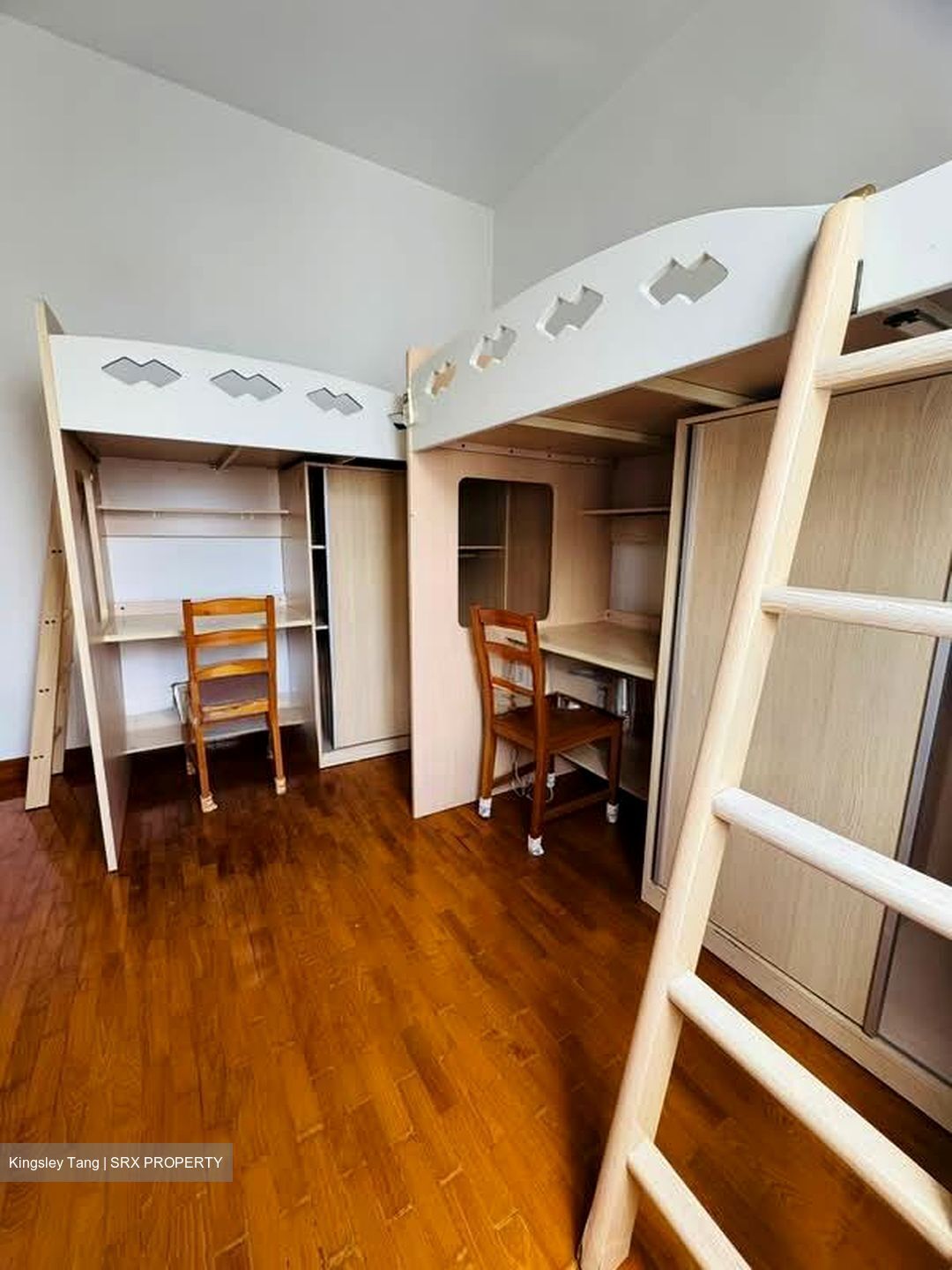 Dmanor (D16), Terrace #540364121